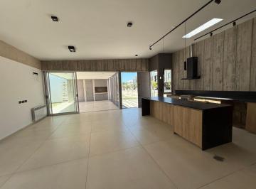 Casa de 4 ambientes, Córdoba · Campo Chico Venta Casa - Una Sola Planta - 3 Dorm. (Uno Suite)