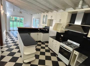 Casa de 6 ambientes, Pilar · Casa, Alquiler Anual, 3 Dorm. Mas Dependencia, Saint Matthews, Pilar
