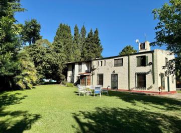 Casa · 275m² · 5 Ambientes · Venta Casa 5 Amb C/pileta Parrilla Cochera Pilar