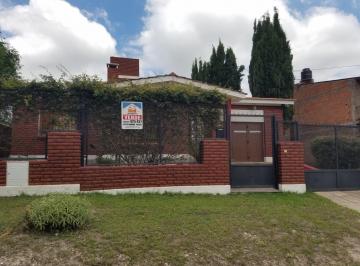 Casa de 4 ambientes, La Falda · Excelente Chalet Barrio Santa Rosa - La Falda