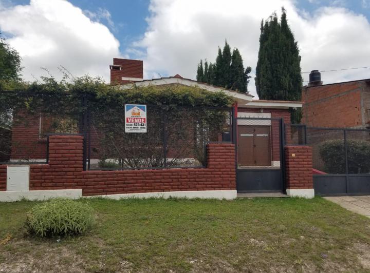 Casa · 150m² · 4 Ambientes · 1 Cochera