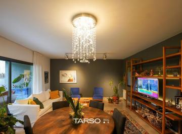 Casa · 225m² · 4 Ambientes · 2 Cocheras · Unidad Central en Pueblo Alto