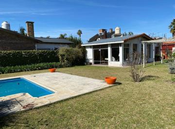 Casa · 72m² · 2 Ambientes · Casa en Venta