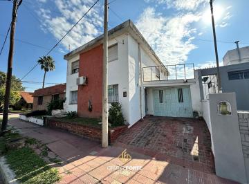 Casa · 250m² · 7 Ambientes · 4 Cocheras · Casa en Venta, Cerro de Las Rosas