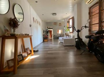 Casa de 5 ambientes, Rafaela · Casa en Barrio Villa Rosas!