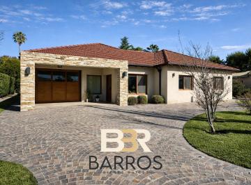 Casa · 265m² · 5 Ambientes · 2 Cocheras · Venta Casa Country Banco Provincia