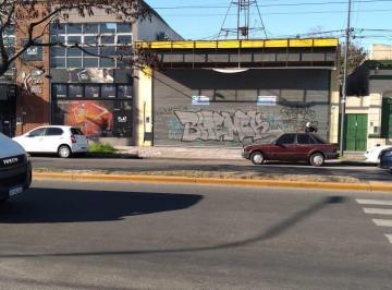 Local comercial · 300m² · Local - Hurlingham