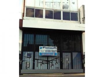 Bodega-Galpón · 600m² · Excelente Galpon, Deposito o Local con Deposito en Caseros C