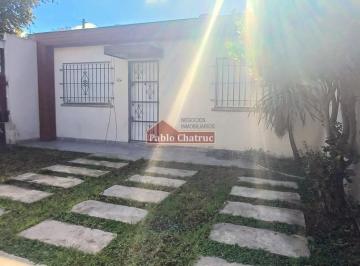 Casa · 1m² · 3 Ambientes · Alquiler 24 Meses - Casa con Entrada de Vehiculo.