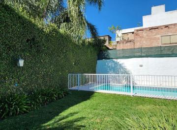 Casa de 12 ambientes, Córdoba · Venta - Casa - Bº San Vicente - 3 Dorm. - Imponente