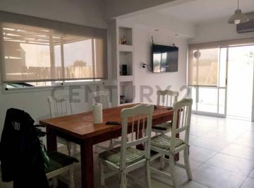 Casa · 85m² · 3 Ambientes · 2 Cocheras · Casa en Venta en Los Corralitos, Guaymallén