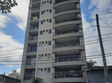 Departamento de 2 ambientes, Lanús · Lindo Dto. de 2 Amb. C/balcón y Cochera, Ubicado Fte. Al Velodromo