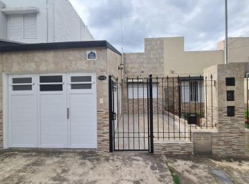 PH · 76m² · 4 Ambientes · 1 Cochera · Venta PH 2 Dorm./garage/patio/apta Credito