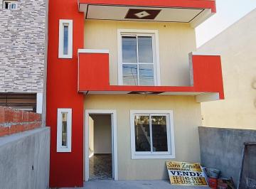 Casa de 4 ambientes, Mar del Tuyú · Calle 7 E/ 89 y 90 Mar del Tuyú Duplex 4 Amb Vende Sara Zapata Inmobiliaria