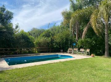 Casa · 70m² · 3 Ambientes · 1 Cochera · Venta Casa 3 Amb con Pileta. Parque Sakura. Apta Credito.