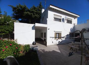 Casa · 185m² · 5 Ambientes · 1 Cochera · Casa en Venta - 3 Dorm. 2 Baños - Cochera - 289 m² - Florencio Varela