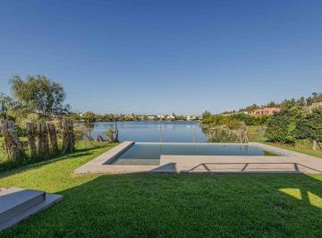 Casa · 348m² · 5 Ambientes · 2 Cocheras · Alquiler Casa en La Comarca Vista Al Lago