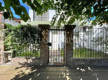 Casa · 144m² · 4 Ambientes · 1 Cochera · Casa 4 Ambientes. | Tucuman 3414