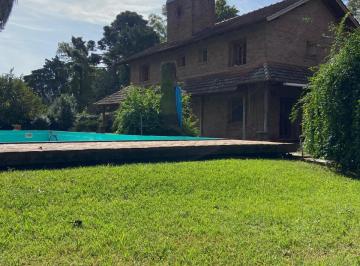 Casa de 7 ambientes, La Plata · Casa en Venta en Villa Elisa Calle 132 Bis y 417