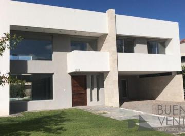 Casa · 340m² · 4 Dormitorios · 2 Cocheras · Casa - Fincas de Iraola II