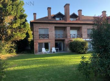 Departamento · 215m² · 5 Ambientes · 1 Cochera · Dormie en Martindale Cc | Mallmann Propiedades