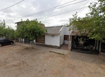 Casa · 100m² · 7 Ambientes · 1 Cochera · Casa en Venta - 3 Dorm. 1 Baño - Mendoza