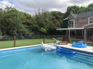 Casa · 370m² · 8 Ambientes · Oportunidad en San Jorge Village