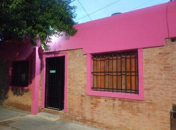 Casa · 110m² · 3 Ambientes · Venta Casa Barrio Pueyrredón