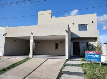 Casa · 241m² · 4 Ambientes · 2 Cocheras · Venta. Casa 3 Dorm., con Parque. Lomadas de Capilla, Exaltación de La Cruz