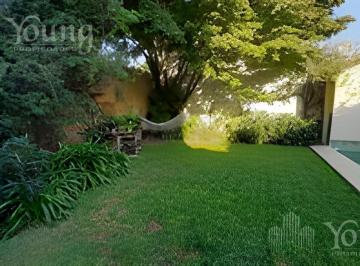 Casa · 200m² · 5 Ambientes · 1 Cochera · Venta Casa Bernal