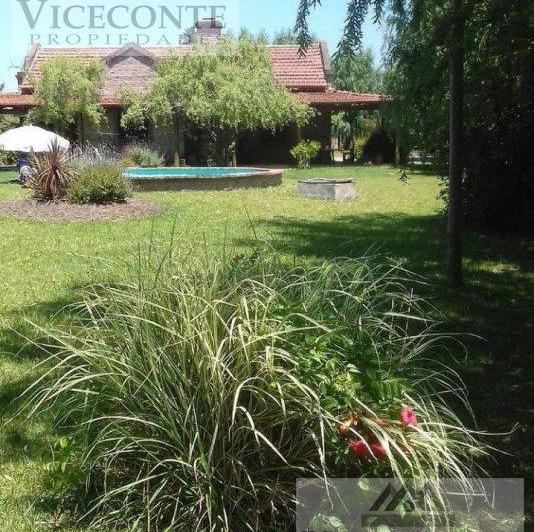 Casa · 244m² · 5 Ambientes