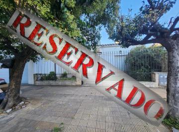 Casa · 100m² · 3 Ambientes · Casa en Alquiler en Lomas del Mirador