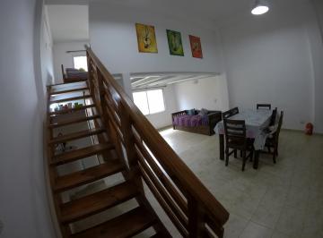 Casa · 400m² · 12 Ambientes · 5 Cocheras · Complejo de Departamentos en Aguas Verdes