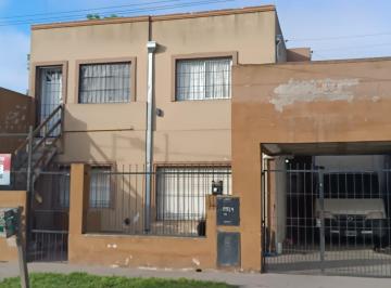 PH · 60m² · 3 Ambientes · 1 Cochera · Dos P. H. de Tres Ambientes, Uno en Planta Baja con Entrada de Auto y Otro en Primer Piso por Escaler