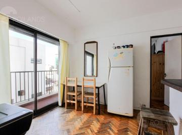 Departamento · 29m² · 2 Ambientes · Venta Luminoso 2 Ambientes con Balcón Corrido en Abasto