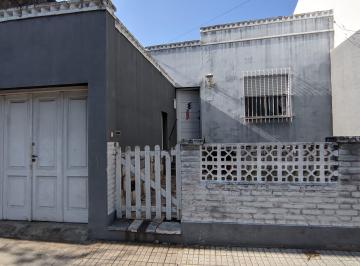 Casa de 3 ambientes, Tigre · Venta de Casa 3 Amb con Jardin Excelente Ubicacion
