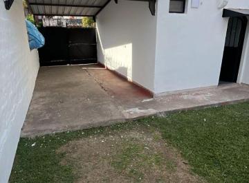 Casa de 4 ambientes, Córdoba · Casa de Tres Dorm con Patio y Cochera en Altos de Villa Cabrera!