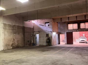 Bodega-Galpón · 300m² · Galpon en Alquiler 300 m Cubiertos