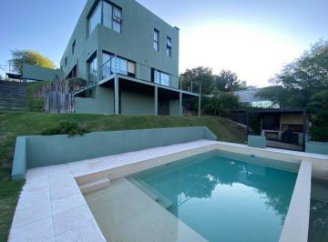 Casa · 557m² · 11 Ambientes · 4 Cocheras · Cinco Lomas Categoría Hermosas Vistas Apto Credito