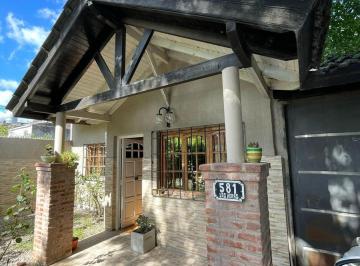 Casa · 150m² · 4 Ambientes · 1 Cochera · Casa en Ezeiza, Las Heras 581