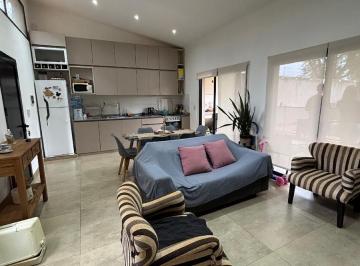 Casa · 300m² · 3 Ambientes · 2 Cocheras · Cfa191 - Casa en Alquiler - B° Pellegrini