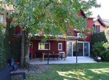 Casa · 251m² · 7 Ambientes · Casa en La Horqueta, Muy Cerca de Colegios San Andres, Goethe, Newman y Pilgrims