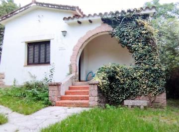 Casa · 194m² · 4 Ambientes · Venta de Casa 2 Dorm en Icho Cruz Apto Bancor