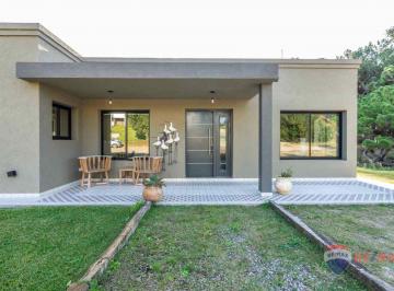 Casa · 152m² · 4 Ambientes · Venta Casa Deportivo I Costa Esmeralda