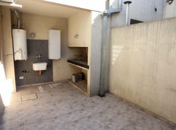 Departamento · 63m² · 3 Ambientes · Casa en Venta en Luis Guillon Tipo Duplex