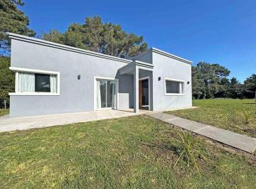 Casa · 90m² · 4 Ambientes · Venta Casa 4 Amb, Las Lomas Miramar a Estrenar