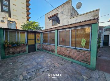Casa · 78m² · 4 Ambientes · 1 Cochera · Casa en Venta 4 Dorm. - San Nicolas - Centro