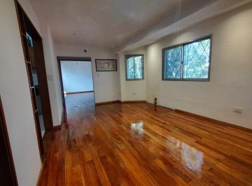 Casa de 6 ambientes, Esteban Echeverría · Venta Casa Familiar 5 Amb + Local - Esquina Premium en Monte Grande - Cocheras