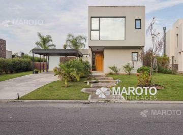 Casa · 305m² · 5 Ambientes · 2 Cocheras · Casa en Venta en El Canton Puerto - Maroto Propiedades