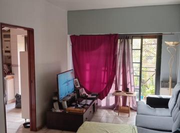 Departamento de 3 ambientes, Flores · Exc 3 Amb Amplios Frente Bcon Sin Exp 1 X Escalera
